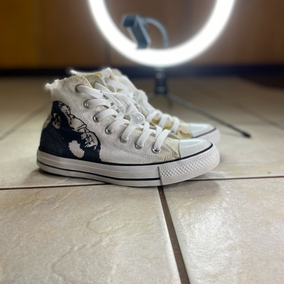 Rare Banksy Thinker Monkey Bananas Design Converse Men 5 woman’s 7 - Picture 2 of 10